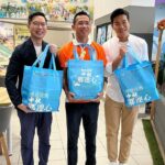Chris Lai Instagram - 多謝樂善堂每年中秋都會俾機會我可以去探訪一班老友記 預祝一班老友記中秋節快樂及身體健康 #樂善堂 #gaiagrouphk