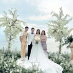 Chris Lai Instagram – @kennethmkm 相識二十年，由奧運六星，下一站彩虹，甜言蜜語，C9特工，再到今日，見你成家立室，娶到一個好老婆，衷心替你開心
@roxannetong  相識十載，還記得選港姐當天，我們被編成一組，跟住一齊愛 回家 ，燦爛的外母，再到今日你成為人妻，衷心希望你有一個幸福嘅家庭
希望兩位白頭到老，永結同心，好快可以有你哋嘅專屬嘅足球隊
感謝所有兄弟團，應該係有史以來最輕鬆的兄弟團，咁當然要多謝姊妹團，因為有你哋喺度，所以我哋變得好輕鬆
再次多謝兩位嘅邀請，令我同太太有一個久違了的假期