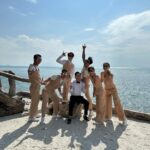 Chris Lai Instagram – @kennethmkm 相識二十年，由奧運六星，下一站彩虹，甜言蜜語，C9特工，再到今日，見你成家立室，娶到一個好老婆，衷心替你開心
@roxannetong  相識十載，還記得選港姐當天，我們被編成一組，跟住一齊愛 回家 ，燦爛的外母，再到今日你成為人妻，衷心希望你有一個幸福嘅家庭
希望兩位白頭到老，永結同心，好快可以有你哋嘅專屬嘅足球隊
感謝所有兄弟團，應該係有史以來最輕鬆的兄弟團，咁當然要多謝姊妹團，因為有你哋喺度，所以我哋變得好輕鬆
再次多謝兩位嘅邀請，令我同太太有一個久違了的假期