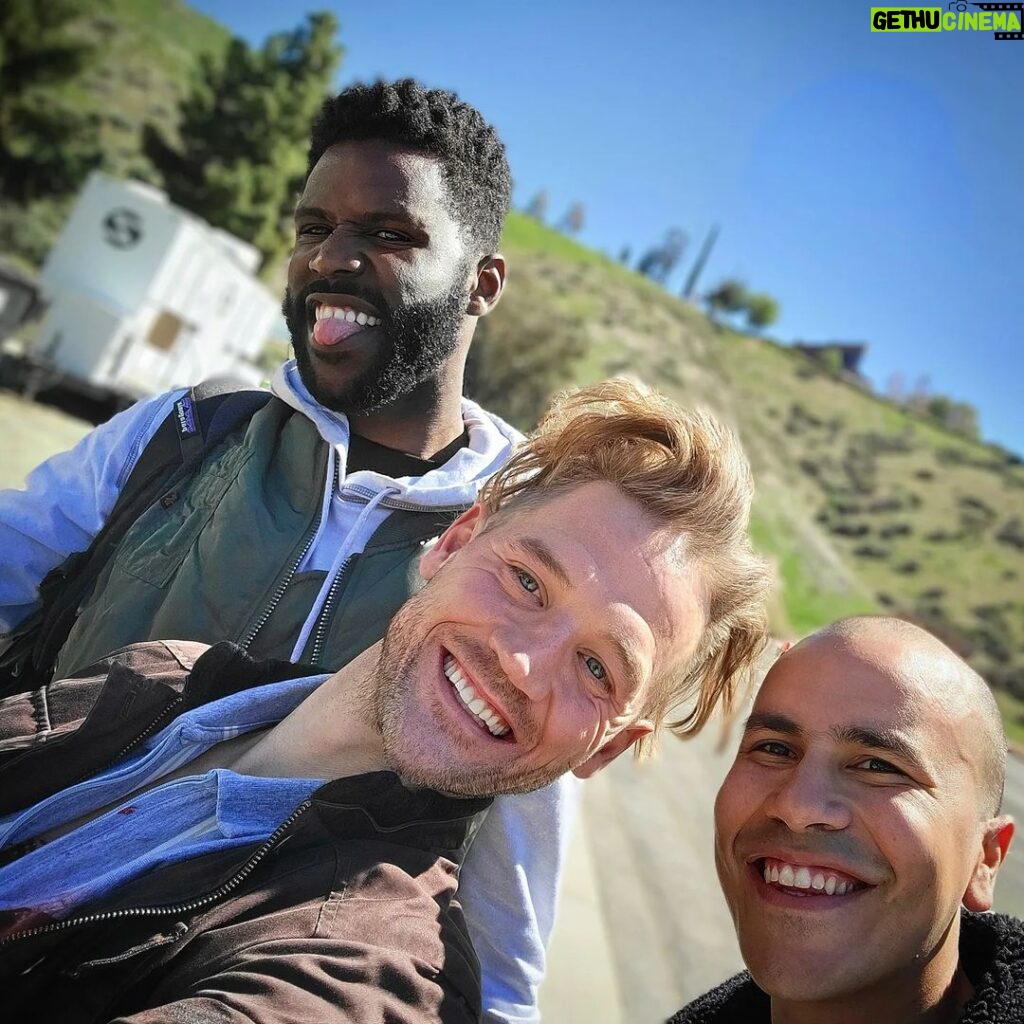 Chris Lamica Instagram - "Shot," blood still on the chest, smile on the face, told y'all I'm a survivor 💪🏻 On the set of @ncis_cbs #ncis The Mob : @mrseansamuels @senor_cielo_azul NCIS