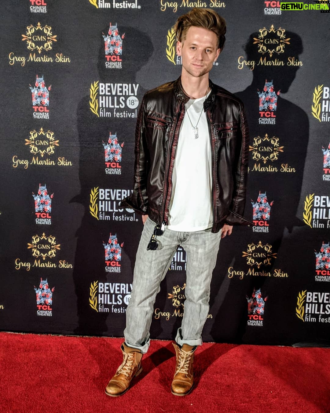 Chris Lamica Instagram - Ready for our movie premiere @thebhfilmfest #bighair #actorlife #beverlyhillsfilmfestival #MM TCL Chinese Theatres