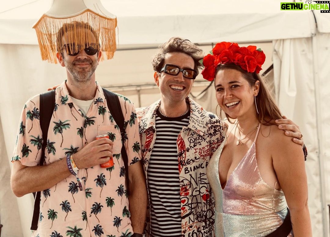Chris O'Dowd - 8.3K Likes - Not sure I’ll ever ‘nail’ festival chic.
#flackstock ⭐️ 📸 @dwghphotos