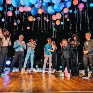 Chris O'Dowd Instagram - What a lovely spin around the multiverse. 60’000 came and I really loved being part of so many peoples first big night out in fuckin forever. Thanks all, it’s been emosh!
 #constellations #donmar @russelltovey @marsdoug @donmarwarehouse @kinnetiaisidore_costume @nimaxtheatres @shyvonne_ahmmad @adam_samuel_bal @sheilaatim @ivannojeremiah_