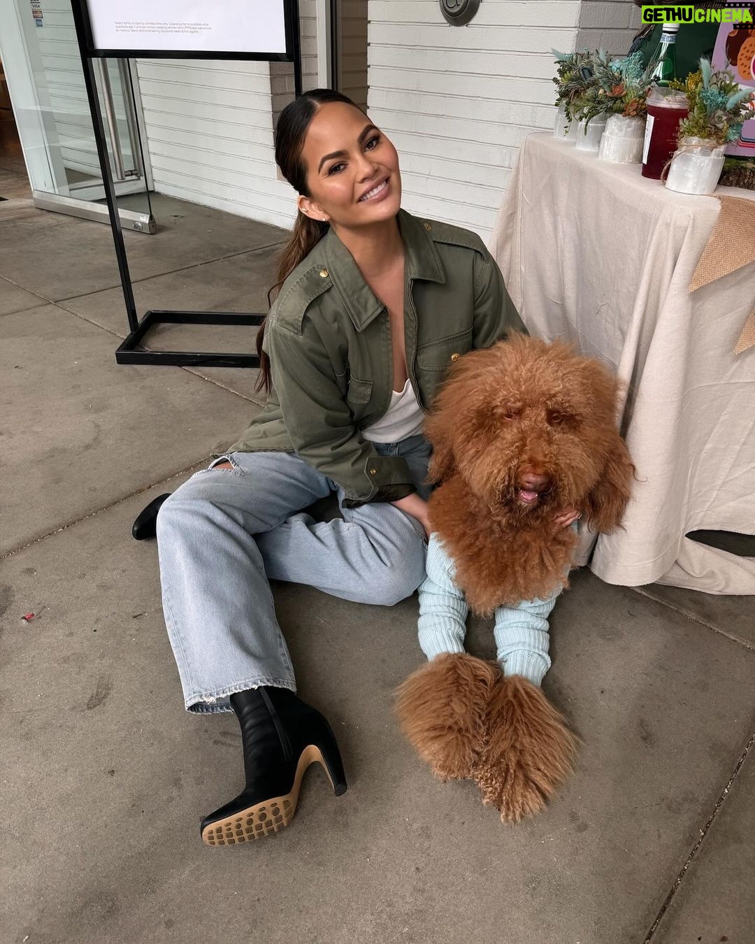Chrissy Teigen Instagram - Beverly Hills - what a thrill!!!