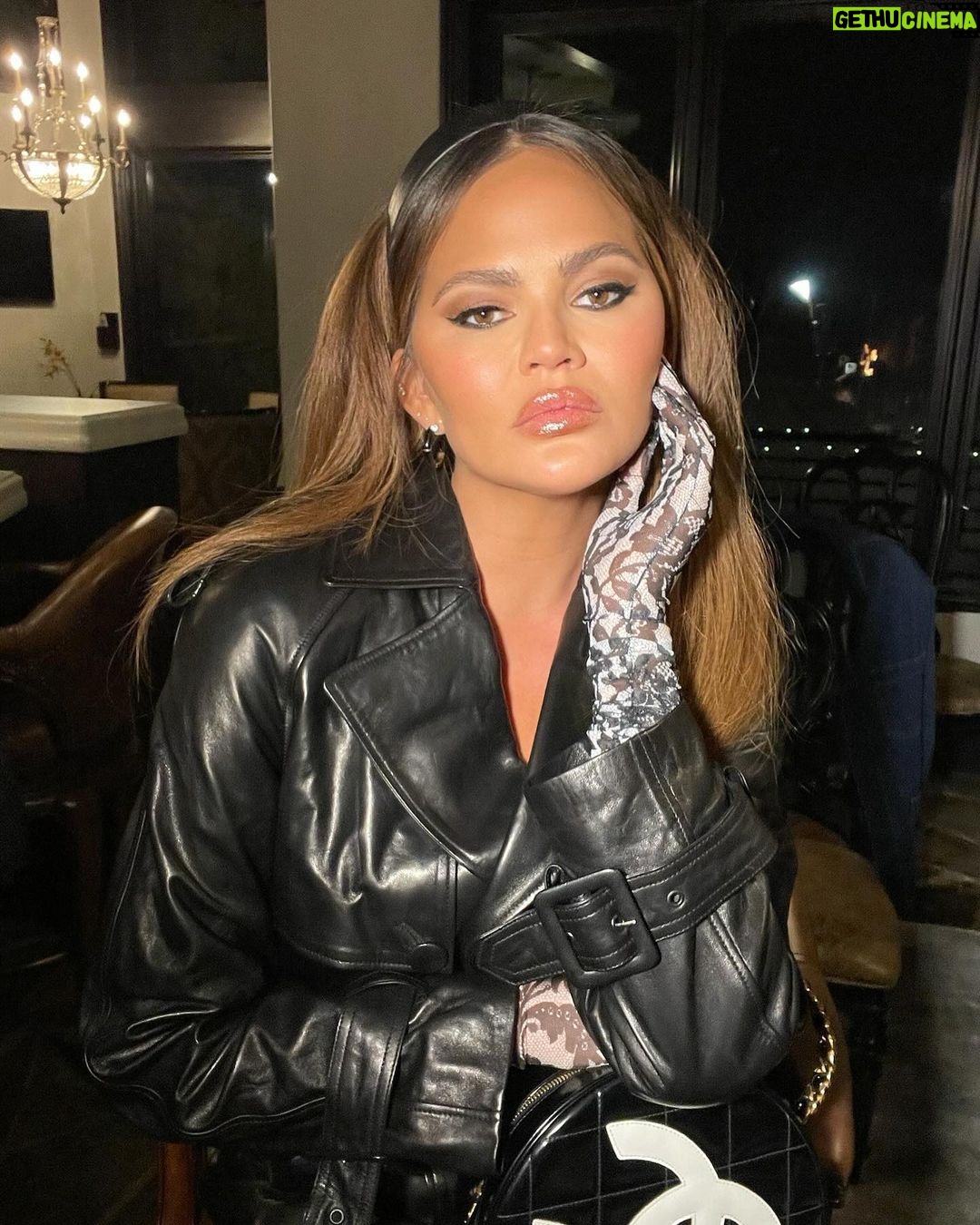 Chrissy Teigen Instagram - mob wife but she really never knows what’s going on at any given time