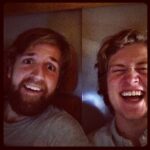 Christian Mikkelsen Instagram - Vi gleder oss til å teste ut NSB Sove etter en herlig kveld på Latter! #latter #standupnorge #vinterhagen #bmimpro #bestevenner