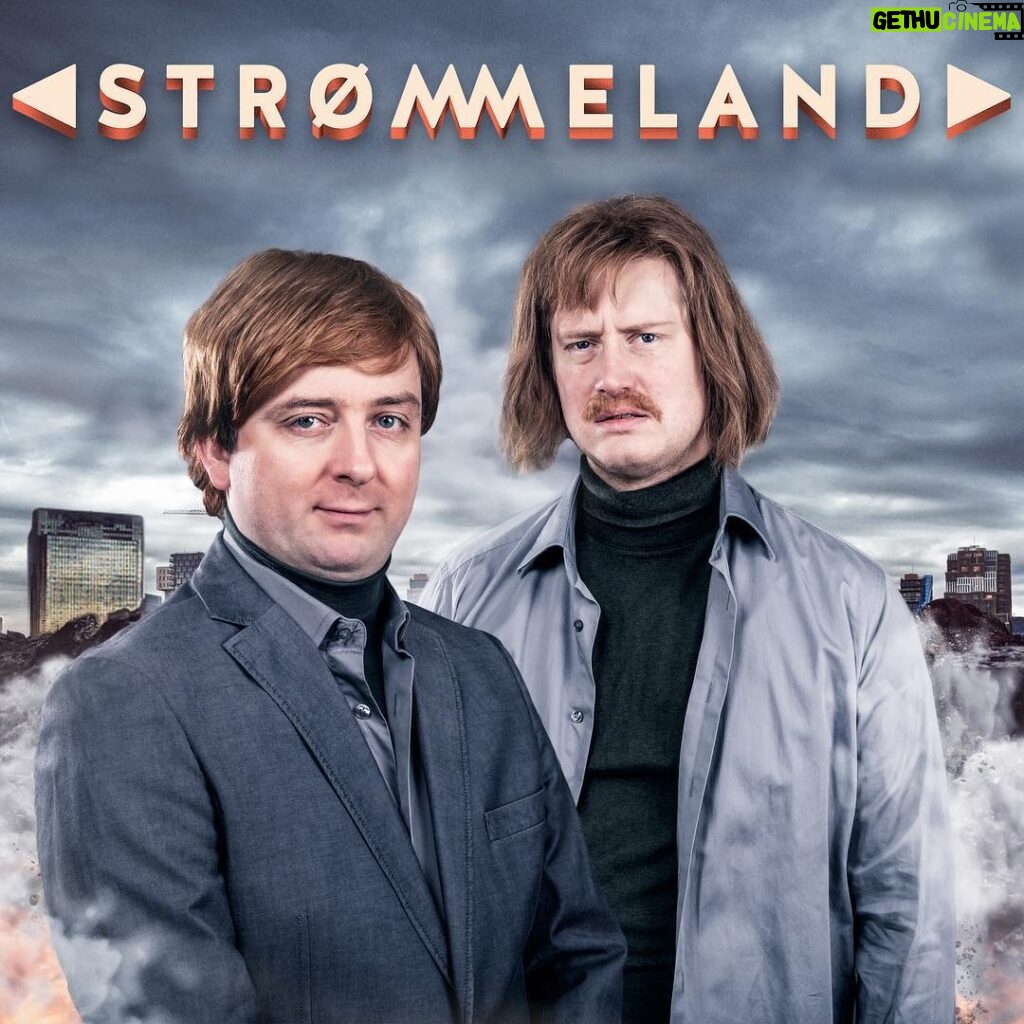 Christian Mikkelsen Instagram - Det er duket for Louis Theroux og miljø-krise når episode 3 ooog 4 av Strømmeland nå ligger i NRK-spilleren! Sjekk det ut og tagg en venn med jævla lange armer som liker dokumentarserier!