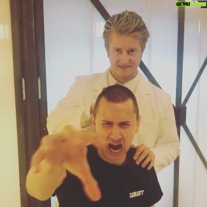 Christian Mikkelsen Instagram - Castingforslag til Stranger Things sesong 3. Jeg (Papa) og min helt egen Eleven, @trondaukland, stiller ihvertfall. Håper dere tar dette til etterretning, @netflix #strangerthings