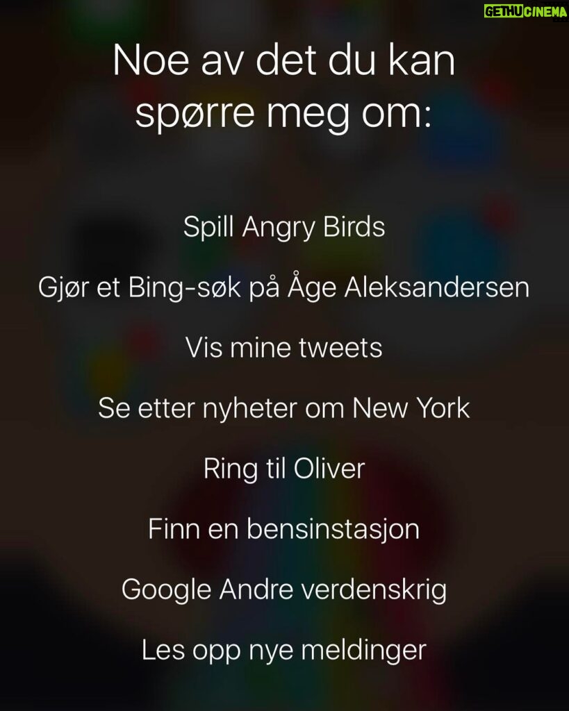 Christian Mikkelsen Instagram - Nå har teknologien kommet så langt at Siri kan søke opp Åge Aleksandersen på Bing for meg. Jeg visste denne iPhonen ikke var bortkastede penger. #jegkjenneringensomheterOliver