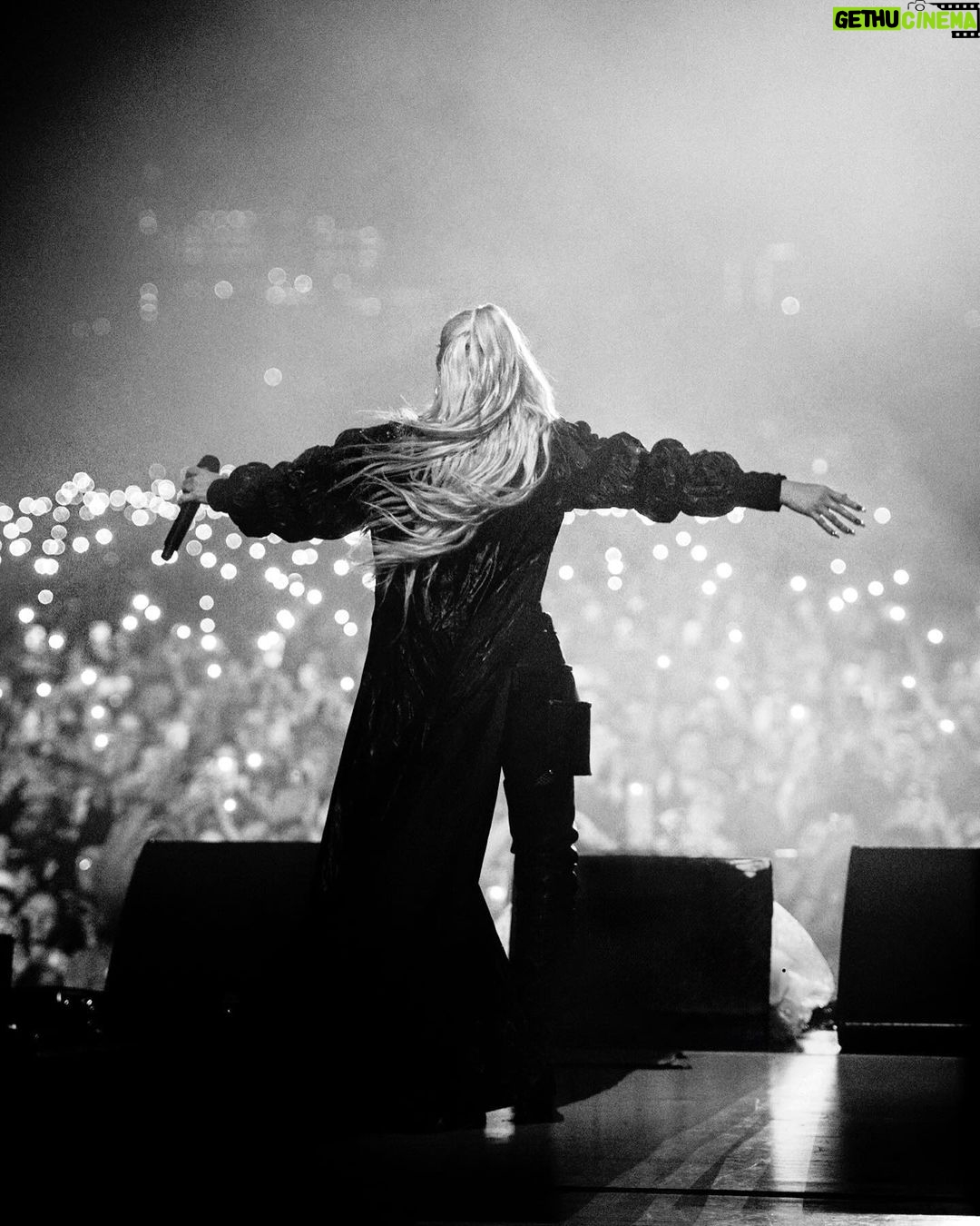 Christina Aguilera Instagram - Melbourne I LOVE YOU ❤️🔥