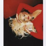 Christina Aguilera Instagram - I’m sharing a piece of myself with my new fragrance, “Xtina”. This scent was inspired by the idea of personal transformation, and is designed to leave you feeling empowered and free 🌹