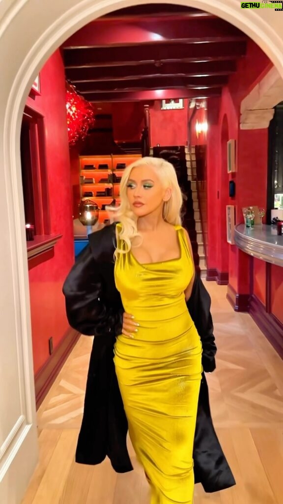Christina Aguilera Instagram - Lady of the Manor 💄