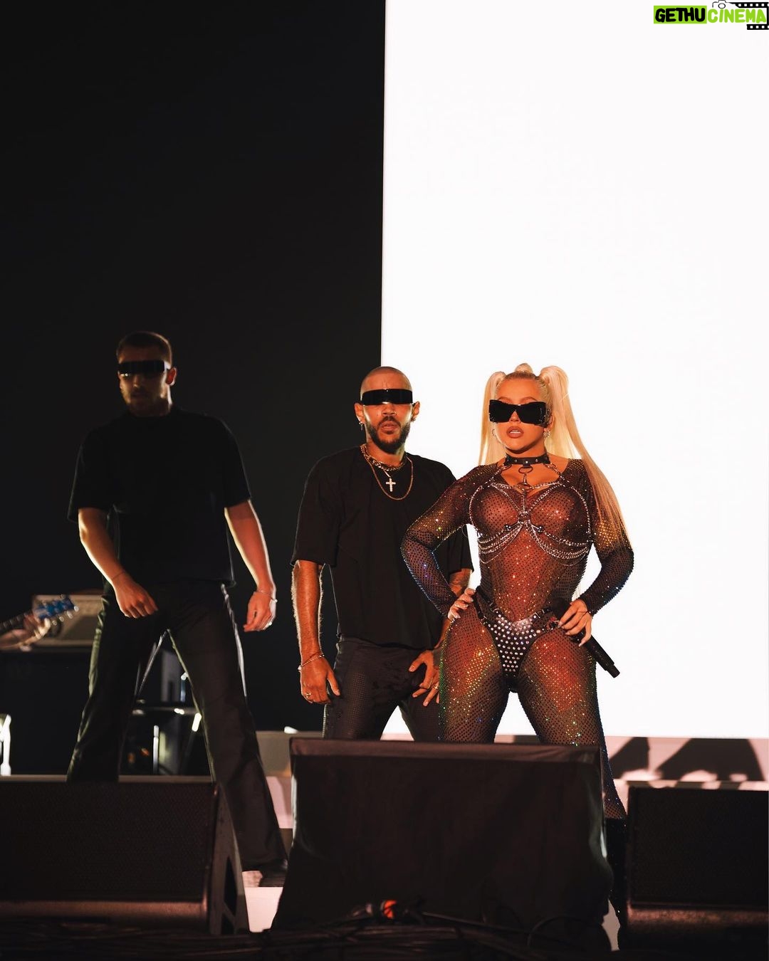 Christina Aguilera Instagram - Love you New York 🍎🌈💋 New York City