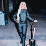 Christina Aguilera Instagram - I am humbled and deeply grateful to receive this incredible honor from the Stonewall National Monument Visitor Center. This golden shovel celebrates and symbolizes the start of construction for what will become the first LGBTQ+ visitor center within the National Park system. Standing alongside the LGBTQ+ community and being an ally has been one of the most important and rewarding journeys of my life. Together, we will continue to break barriers, foster inclusivity, and celebrate love in all its beautiful forms. Let us never forget the courage and resilience of those who fought for equality at Stonewall, inspiring us all to stand up, speak out, and create a better, more accepting world ❤️🌈 #MeetUsAtTheMonument #Stonewall #SNMVC