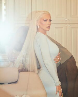 Christina Aguilera Instagram - Grammys 2024 🩵
