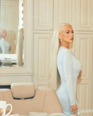 Christina Aguilera Instagram - Grammys 2024 🩵