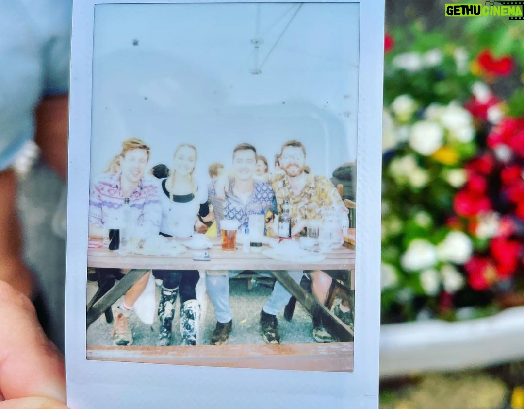 Christina Wolfe Instagram - Unforgettable mini festival weekend with the best of the best 🥰 Crawley