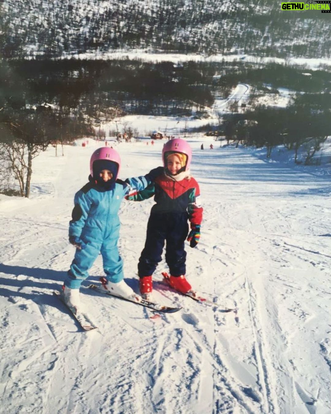 Christina Wolfe Instagram - Happy birthday, sister Anpan - Harry to my Lloyd, Clairee to my Ouiser, Abigail to my Amelia, best friend til the end ❤️👯♀️❤️ Sisterhood