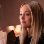 Christina Wolfe Instagram - Meet Julia Pennyworth in Episode #107 of Batwoman this Sunday 8/7c on The CW! Written by @carolinedries and @natalieabrams. Directed by @michaelallowitz #cwbatwoman @entertainmentweekly #dccomics #cw #michaelallowitz