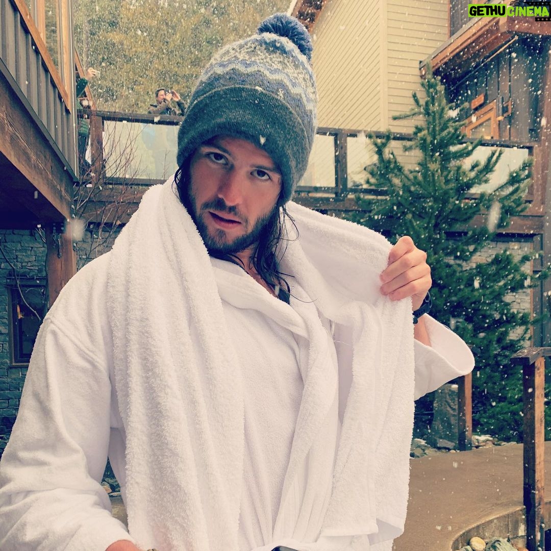 Christina Wolfe Instagram - Wintery weekend in February ☃️ Scandinave Spa Whistler