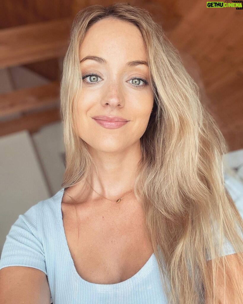 Christina Wolfe Instagram - Hej hej 👋 Tjörn, Sweden
