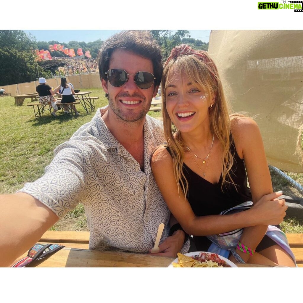 Christina Wolfe Instagram - ‘I never knew me a better time and I guess I never will’ 🎵 Greatest place on earth @glastofest 🙏✨🥰🥹😭🕺 Glastonbury Festival