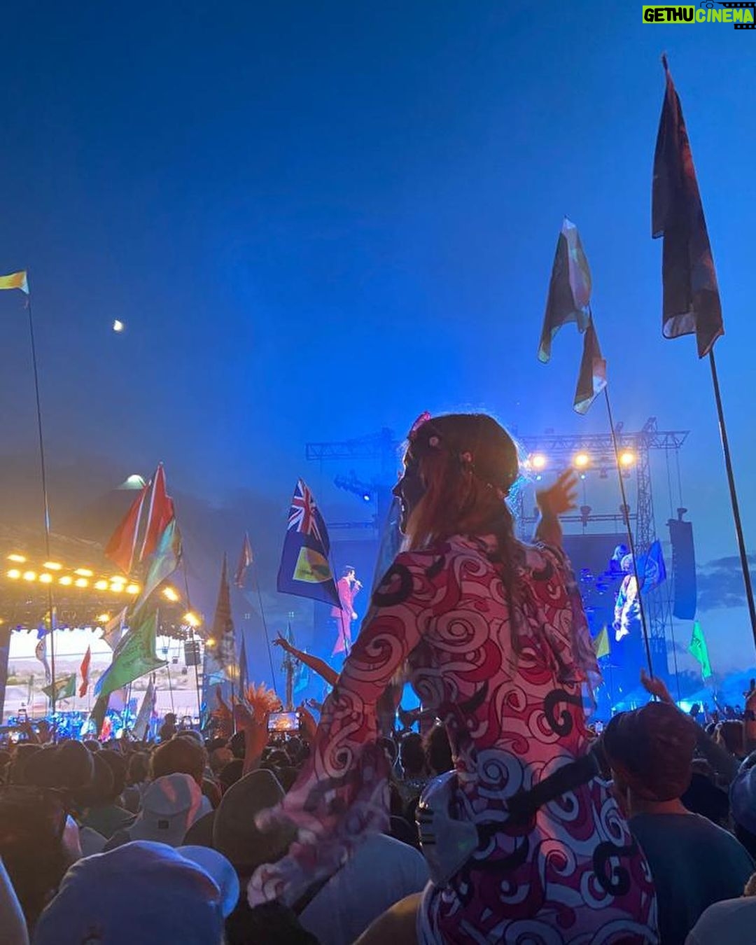 Christina Wolfe Instagram - ‘I never knew me a better time and I guess I never will’ 🎵 Greatest place on earth @glastofest 🙏✨🥰🥹😭🕺 Glastonbury Festival