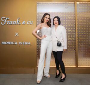 Cinta Laura Kiehl Instagram - Mencari wedding gown untuk hari special…

bukan aku yang jelas. 😂
•
Such a beautiful collaboration between @franknco_id and @monicaivena! Congratulations! 🤍 

Truly exquisite. ✨