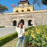 Cinta Laura Kiehl Instagram - Tourist-ing to wrap up the year. 🇻🇳 Hanoi, Vietnam