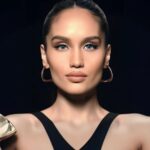 Cinta Laura Kiehl Instagram - Unleash the power of captivating lashes with this revolutionary mascara. Sharpen your gaze, one swipe at a time. 🔥 P.s. Bisa didapatkan di ecommerce kesayangan kamu, mulai tanggal 26 Februari 2024! ✨ #matapanoramayangbicara #makeup Jakarta, Indonesia