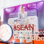 Cinta Laura Kiehl Instagram - Thank you for trusting me as your ASEAN Youth Ambassador 2023. 💜 Had such a fruitful discussion on education and it’s impact on youth employment in our ever changing world! Honored to have shared the stage with Mr. Othman Almoamar (Minister of Economy and Planning - Saudi Arabia), Mr. Jaemus Lim (Member of Singaporean House of Parliament) Mr. Jang Kyung-Tae (Member of the South Korean National Assembly) and Ms. Puteri Komarudin (Member of the Indonesian House of Representatives). Hope to be back next year! Jakarta, Indonesia