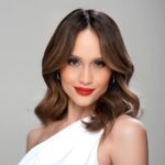 Cinta Laura Kiehl Instagram - Embracing my elegance with the L’Oreal Paris lipstick. Be BOLD, be YOU. Because you’re worth it! 💄✨ #oneboldswipe