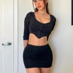 Cláudia Alende Instagram - 🖤
