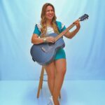 Cláudia Martins Instagram - Dia mundial da música A música tem um papel muito importante e especial na minha vida como sabem! Gostava muito que partilhassem comigo qual o papel da música na vossa vida....quero saber! Partilhem nos comentários!
