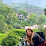 Cláudia Martins Instagram - Em Hollywood, o glamour é palpável e os sonhos são constantemente perseguidos, criando um verdadeiro espetáculo de criatividade e talento que transcende fronteiras e enche as telas com magia e emoção ❤️ Hollywood Sign