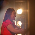 Cláudia Martins Instagram - Detalhes de uma noite cheia de luz e alegria! Somos gratos por tanto carinho! Liguem na TVI, já estamos a caminho de Vinhais. Bom domingo para cada um de vós. #CláudiaMartins #MinhotosMarotos #Portugal #Desgarrada #Musica #Musicapopular Pedrógão Grande
