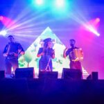 Cláudia Martins Instagram - Obrigada Mondim de Basto foi uma grande festa! 😍 #CláudiaMartins #Minhotosmarotos #portugal #desgarrada #musicapopular