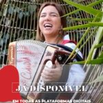 Cláudia Martins Instagram - CLÁUDIA MARTINS & MINHOTOS MAROTOS Novo Videoclipe já disponível! 🎶 Acede ao Videoclipe nas várias plataformas digitais: https://bfan.link/vamos-todos-a-romaria #claudiamartinseminhotosmarotos #aponta #vamostodosaromaria #ep #videoclipe #portugal #Novidade #PaisReal #Musica #Music #NovoTrabalho #Youtube #SpotifyPortugal