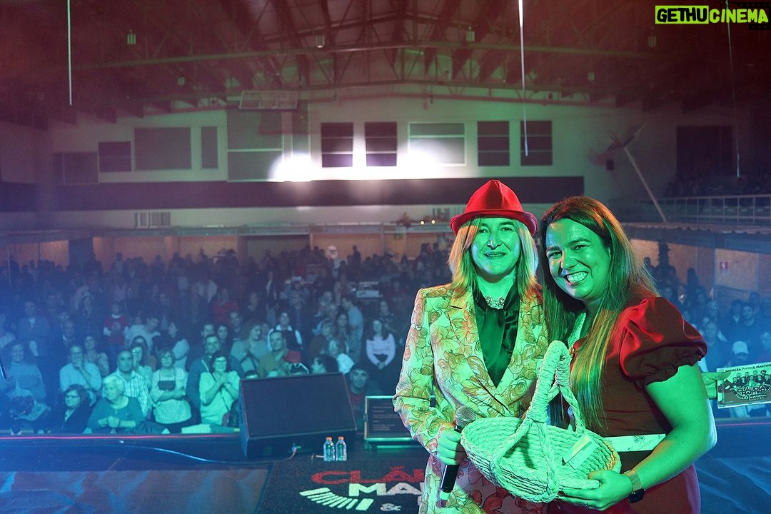 Cláudia Martins Instagram - Obrigada Penedono! Que tarde incrível! Uma semana feliz e com muita música para cada um de vós :)