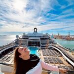 Cláudia Martins Instagram - Embarcar numa nova aventura é como abrir as asas para voar em direção ao desconhecido, permitindo-se descobrir novas paisagens e experiências que enriquecem a alma 🌅 @msccruisesofficial @mscworldeuropa #mscworldeuropa