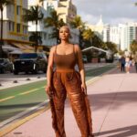 Claire Sulmers Instagram – Tag your favorite #Miami photographers below👇🏾👇🏾👇🏾👇🏾
Looking to shoot this weekend, holla🗣️
#miamiphotographer #miamibeach #miamiflorida #miamilife #thebomblife
📸 @sonejr Miami, Florida
