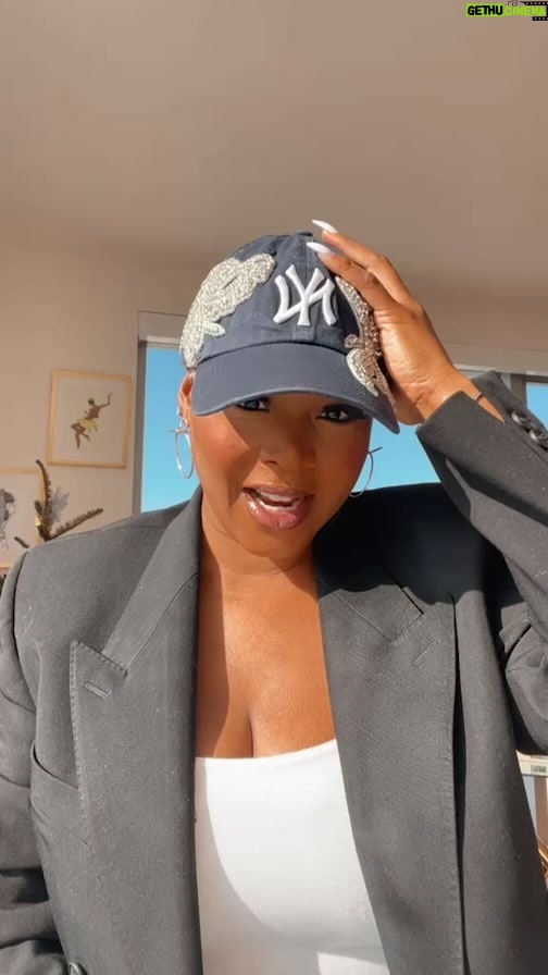 Claire Sulmers Instagram - Unboxing a @yankees embellished hat by @glitzzgalore ! Thank you @msbentleyy , rocking it today!! #bombaccessories #blackgirlmagic #blackgirlunboxing