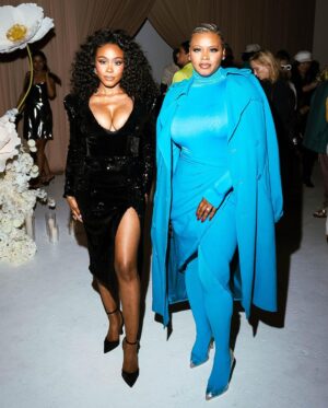 Claire Sulmers Instagram - About last night…celebrating @sergiohudson in @sergiohudsoncollection at @lafw 💣 #thebomblife #losangeles #lafw starring @ciarrap @bethannhardison @legendarydamon @margieplus #shannonthornton and @jackieaina 💣💣💣
Makeup: @makeupbylatrice 
📸 @directdevin #monochromatic #lafw #sergiohudson