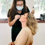 Clara de Sousa Instagram - Ainda não tinha dito nada sobre a @carasportugal desta semana. Adorei a produção mas sem as minhas queridas @liliana_hairstyle e @inespereira.makeup isto não tinha sido a mesma coisa! São ambas 🔝 e fazem sempre um trabalho incrível. Obrigada princesas! 🤩🙏 #revistacaras #globosdeouro2021 Lisbon, Portugal