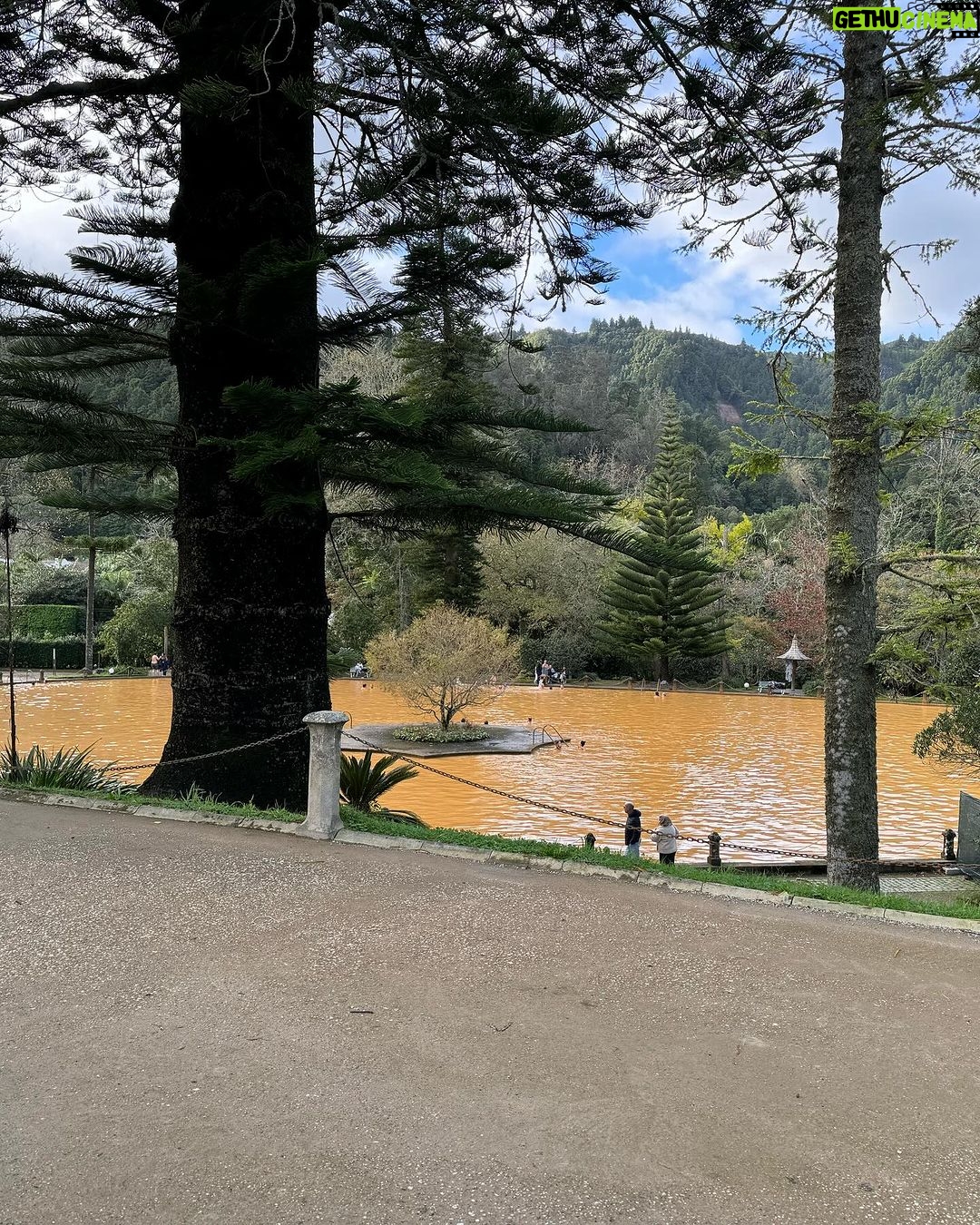 Clara de Sousa Instagram - Terra Nostra 💚 #parqueterranostra #furnas #acoressaomiguel #acoresportugal