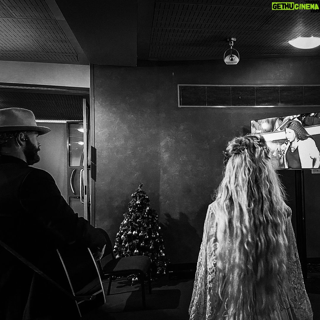 Clare Bowen Instagram - #bts @timothyjamesbowen and I watching @themarciahines be a badass at the @carolsbycandlelight_aus 🫧🤍 See you out on the road in ONE WEEK, Australia! 🥳✨ Ticket link in bio! 🧵 @harlowlovesdaisyofficial #clarebowen #bowenyoung #brandonrobertyoung #timothyjamesbowen #carolsbycandlelight #behindthescenes #livemusic #acoustic #tourlife #americana #countrymusic #storyteller #nashville #australia #harlowlovesdaisy #longhair Melbourne, Victoria, Australia