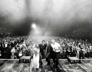 Clare Bowen Instagram - Hey #Nashies! Just came across this memory from the #NashvilleReunionTour and wanted to let you know that we still have a very limited number of items left at the tour’s online store waiting to be snapped up. 🩵 They won’t last, so go check out nashvillereuniontour.com to make them yours! 🤍🫧