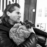 Clare Bowen Instagram - B + @justinhalpin’s big ferocious doggie. 🤍 #pearl #puppy #blackandwhite #hellhoundsrus Nashville, Tennessee