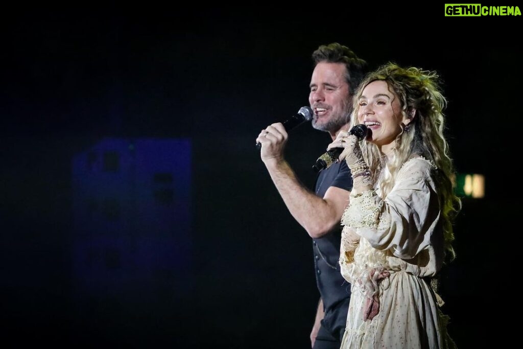 Clare Bowen Instagram - We had such a blast on the #NashvilleReunionTour! ♥️✨ Just in case you missed out, or the lines at the merch desk were too long - we decided to launch a new merch store for you! 🥳✨ Head to nashvillereuniontour.com to check it out! 🤍✨ 📷 @christiegoodwin #clarebowen #merch #nashville #cmt #charlesesten #americanamusic #songwriters #country Nashville, Tennessee