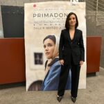 Claudia Gusmano Instagram - Domani 8 marzo esce il film Primadonna di Marta Savina. Andate tutti a vederlo! Giuro che sarà bellissimo. Sono così felice che mi viene voglia di ballare e cantare ❤️ Grazie di cuore a @emporioarmani @vicmatieofficial @eleonoramantovani_mua Press @andreasmercante @edoardoa ❤️